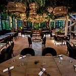 Les Jardins D'epicure Hotel