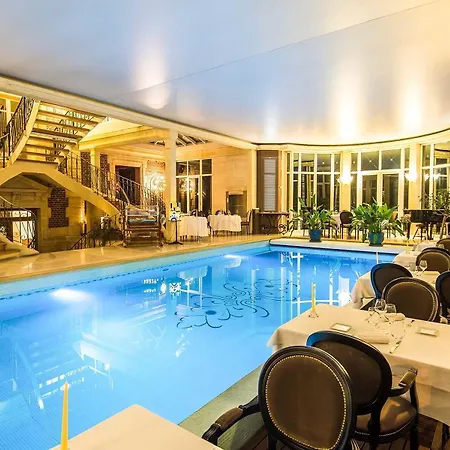 Hotel Les Jardins D'epicure 4*