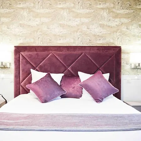 Hotel Les Jardins D'epicure 4*
