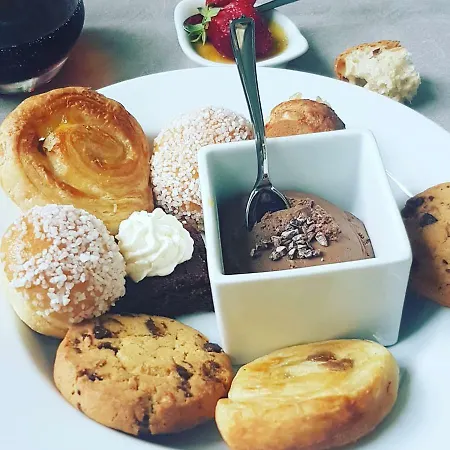 Les Jardins D'epicure ホテル 3*